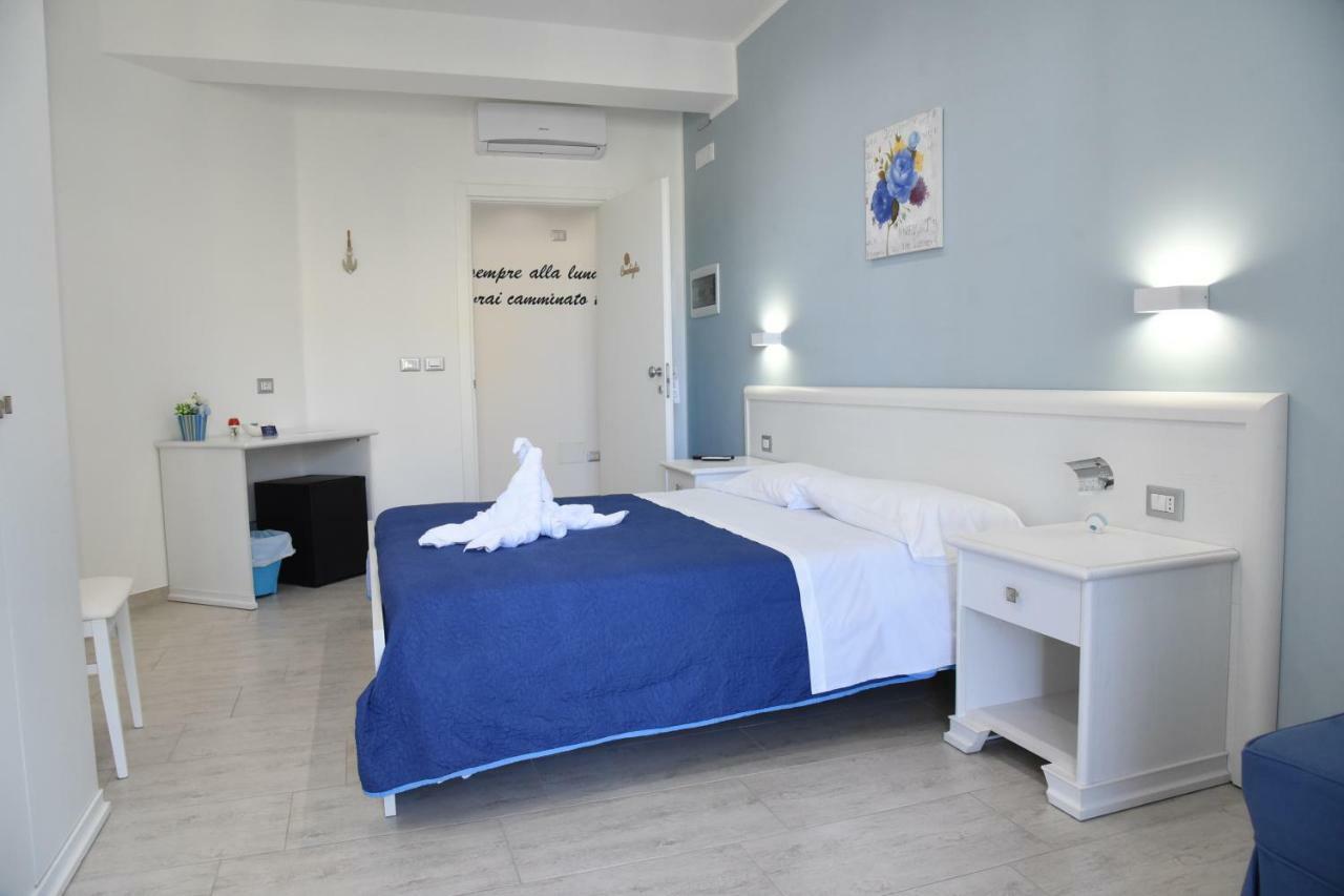 B&B Victoria Porto Cesareo Bagian luar foto